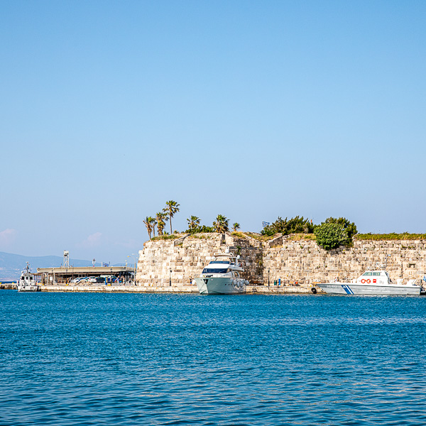 Griechenland, Kos, Insel Kos, Kos Island, Kos-Stadt, Kos town, Hafenmauer, harbour wall