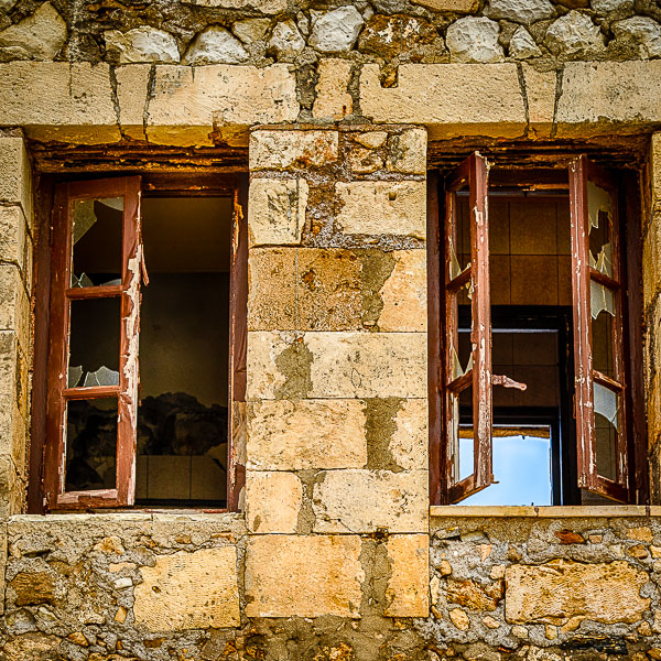 Kreta, Crete, Griechenland, Greece, Hellas, Chania, Fenster, kaputt, zersplittert, shattered, broken, windows